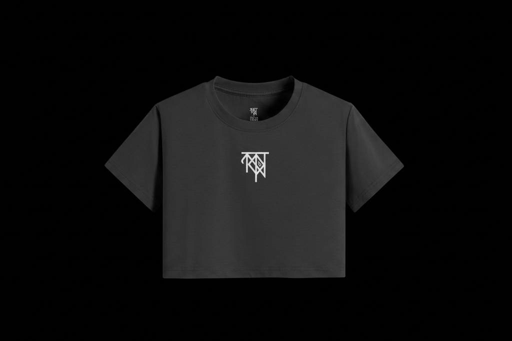 Crop Tee variant on black